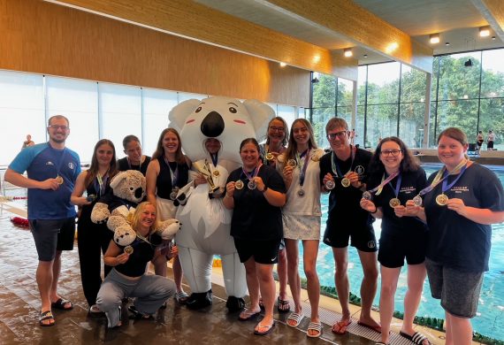 Gruppenfoto derr PSV Koalas mit ihren Medallien
